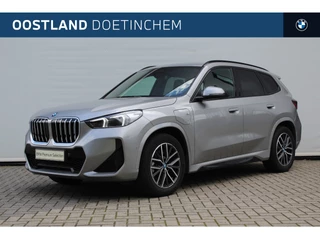 BMW X1 xDrive25e M Sport Automaat / Sportstoelen / Comfort Access / Achteruitrijcamera / Adaptieve LED / Stoelverwarming