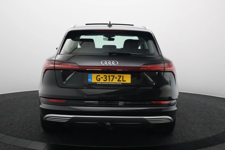 Hoofdafbeelding Audi e-tron