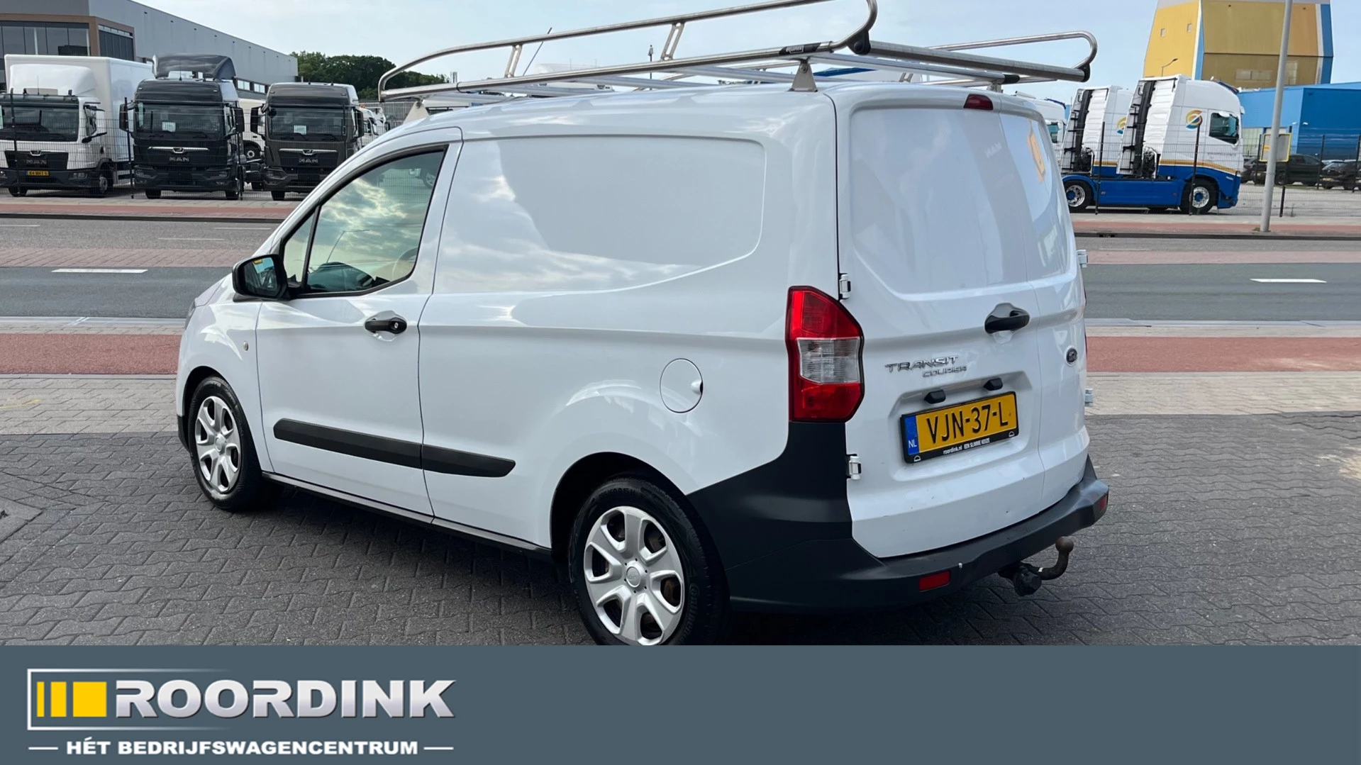 Hoofdafbeelding Ford Transit Courier