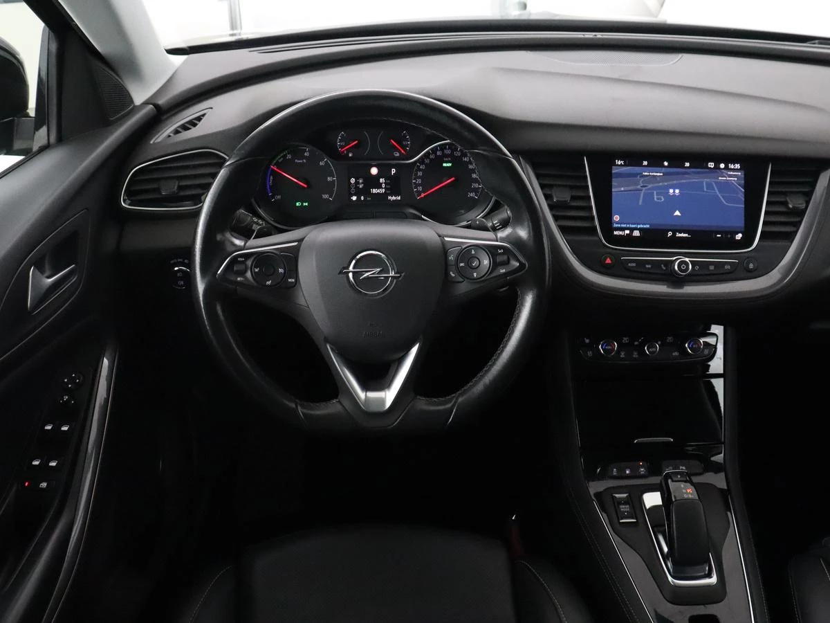 Hoofdafbeelding Opel Grandland X