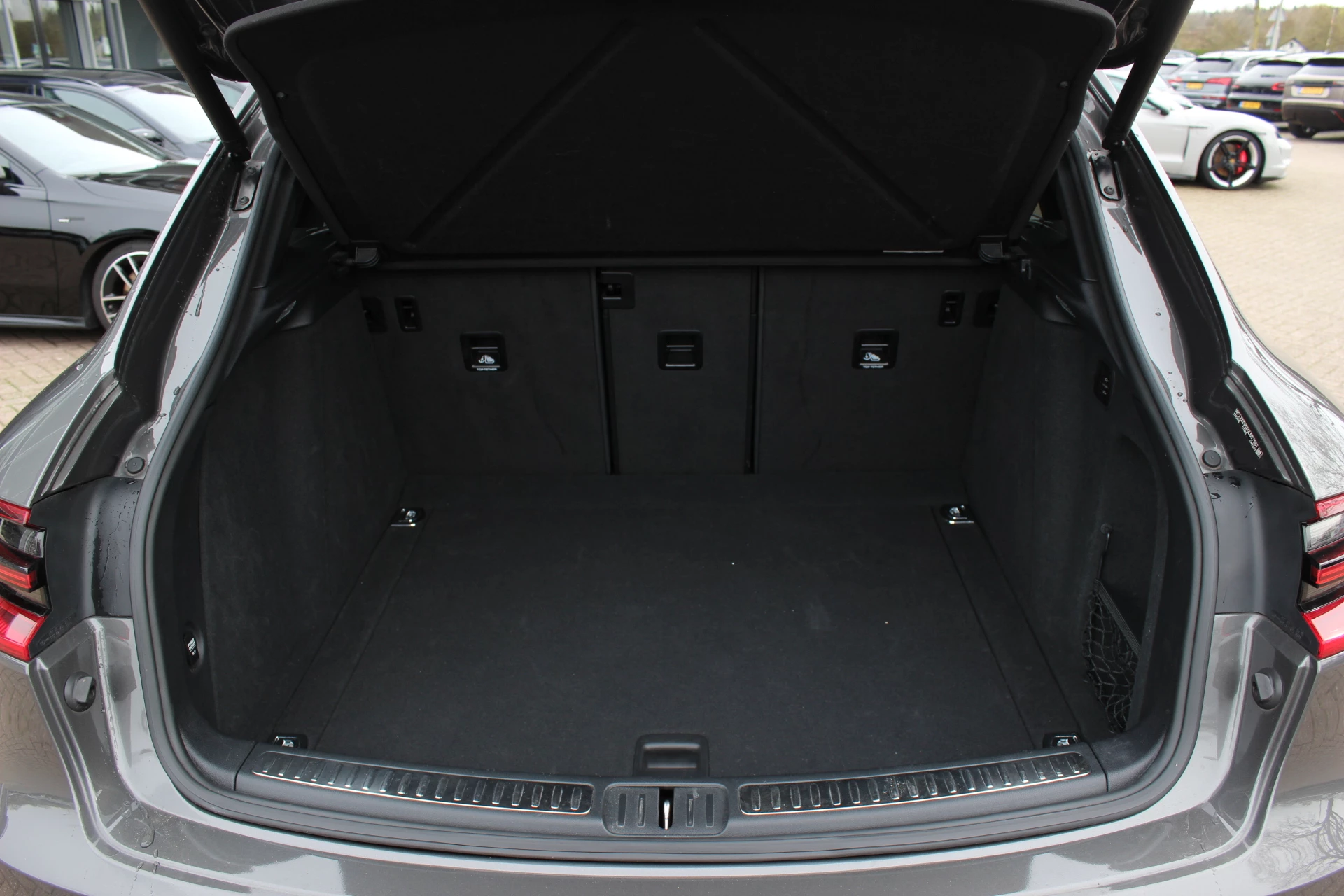 Hoofdafbeelding Porsche Macan