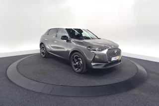 DS DS3 Crossback 50 kwh e-Tense So Chic | Camera | Dodehoekdetectie | Head-Up Display | Apple Carplay | Stoelverwarming