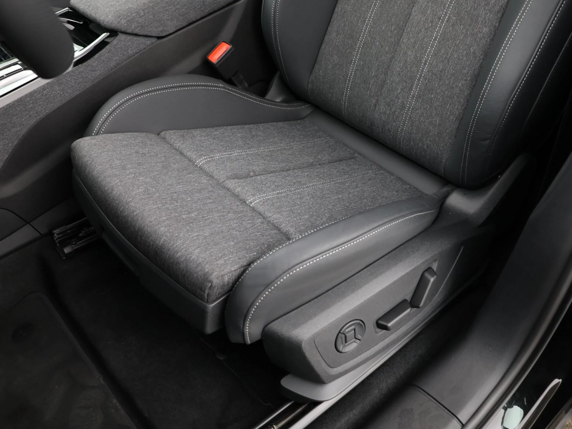 Hoofdafbeelding Audi Q6 e-tron