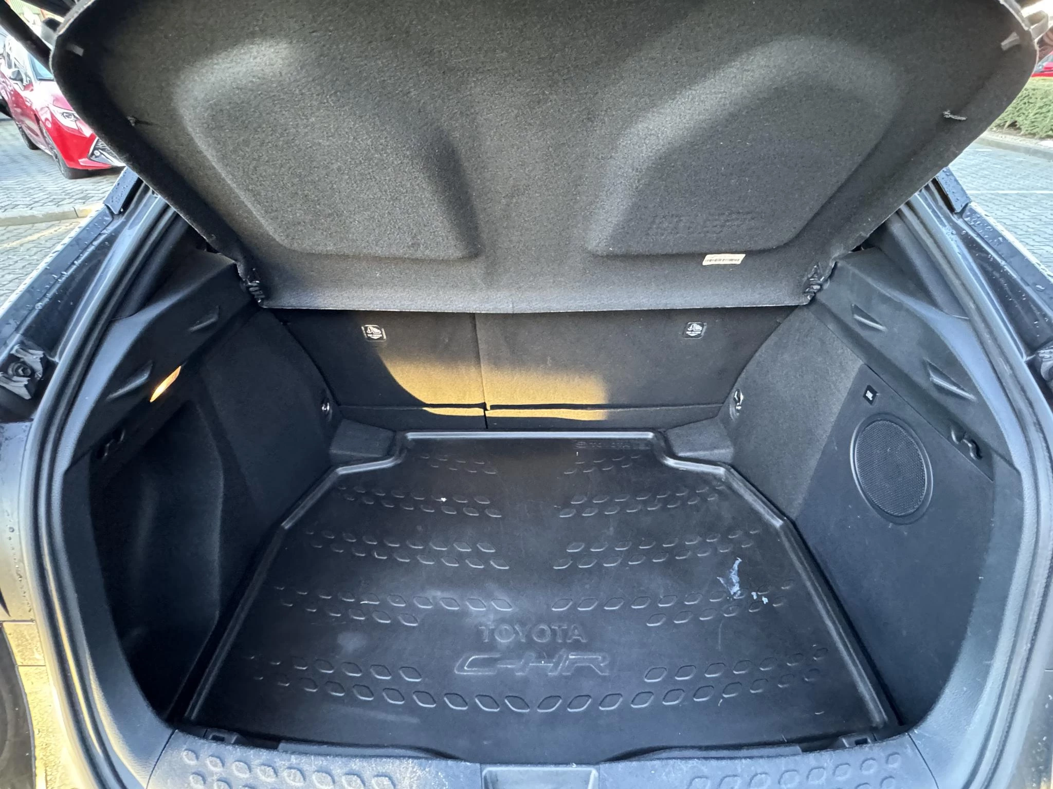 Hoofdafbeelding Toyota C-HR