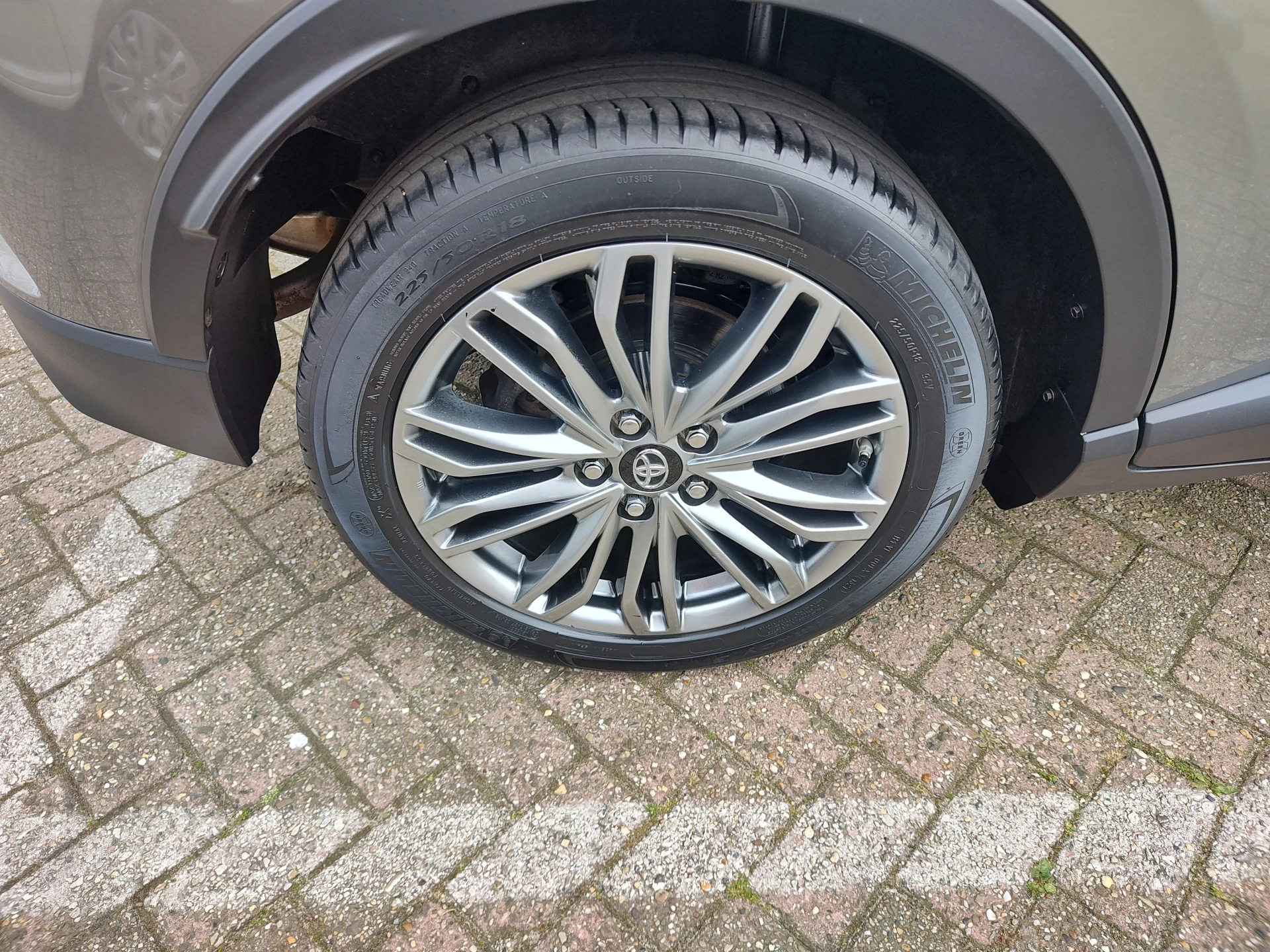 Hoofdafbeelding Toyota C-HR