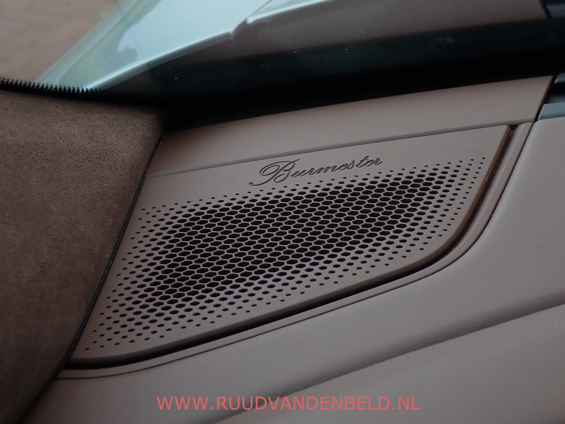 Hoofdafbeelding Porsche Taycan