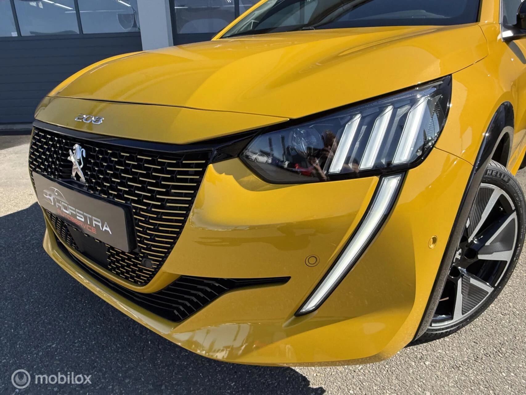 Hoofdafbeelding Peugeot e-208