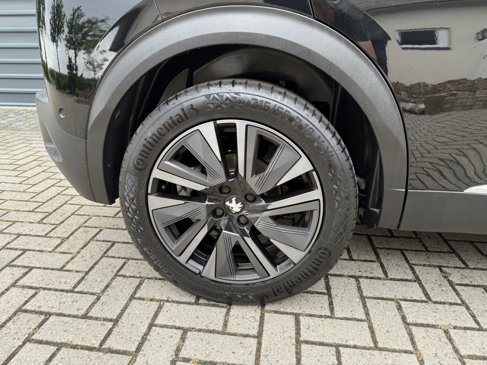 Hoofdafbeelding Peugeot e-2008