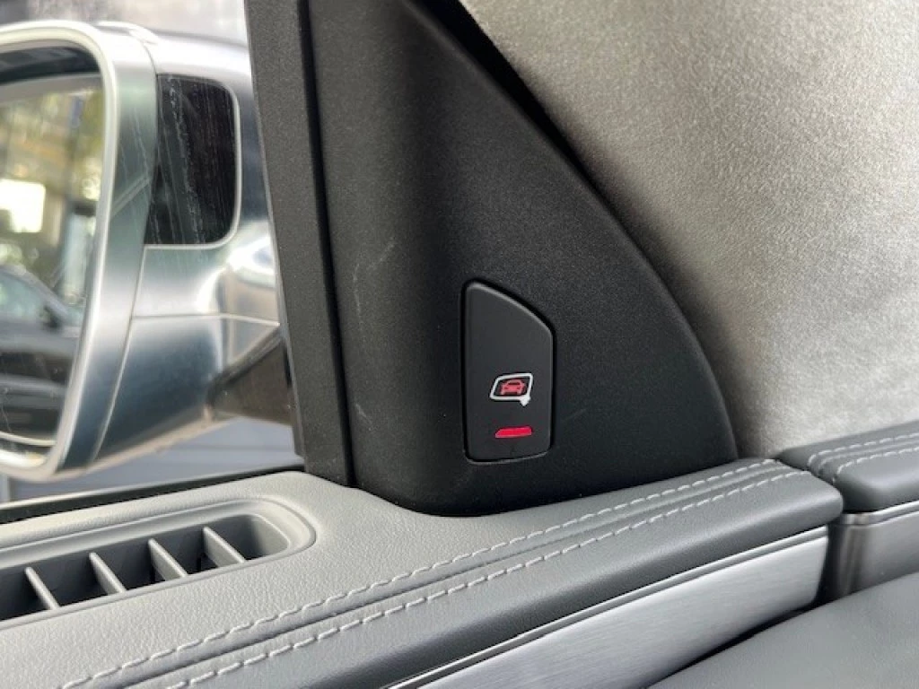 Hoofdafbeelding Audi S8