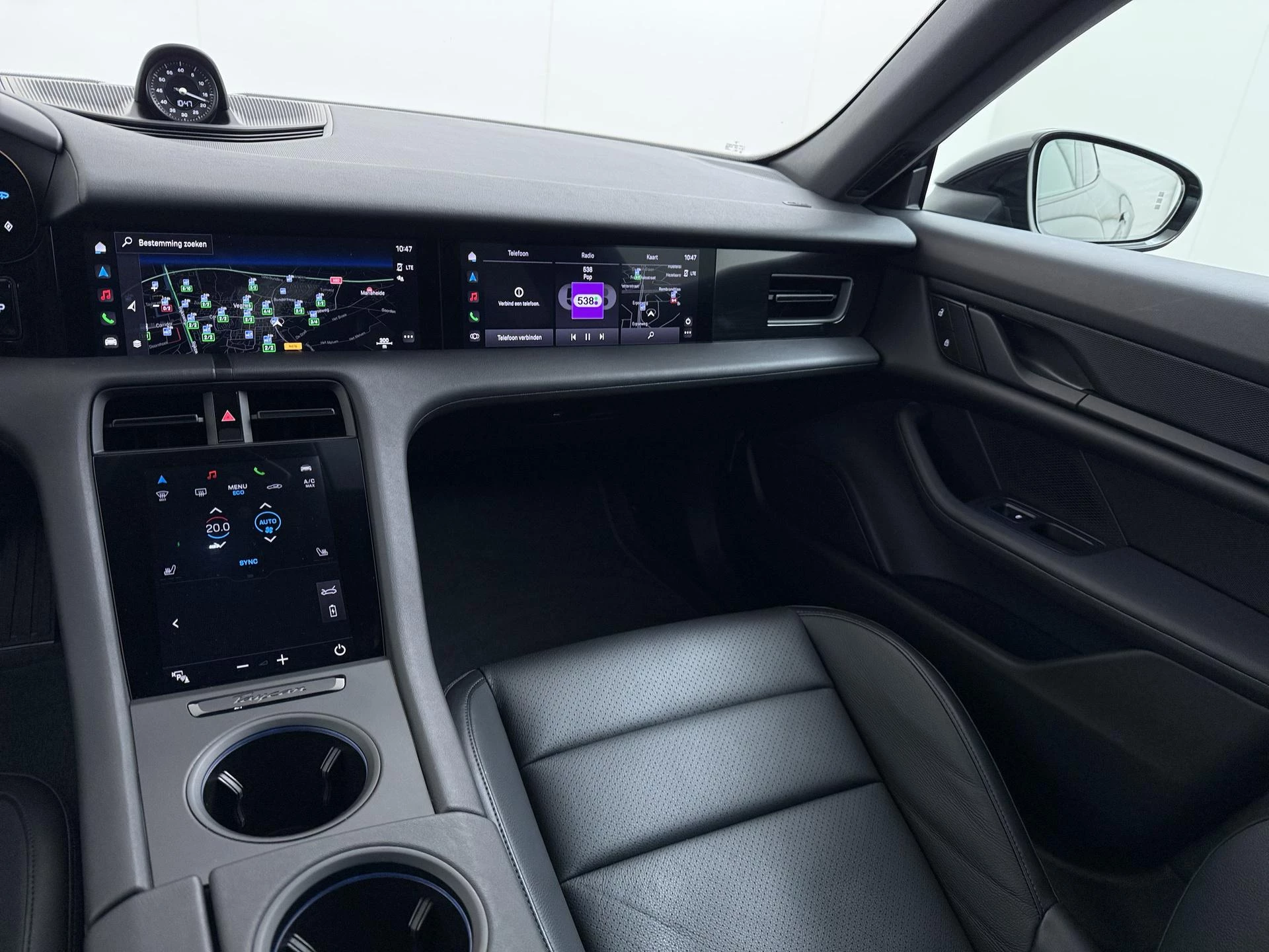 Hoofdafbeelding Porsche Taycan