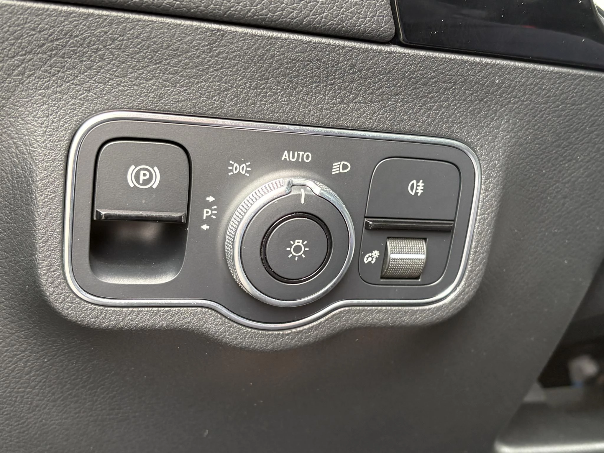 Hoofdafbeelding Mercedes-Benz EQA