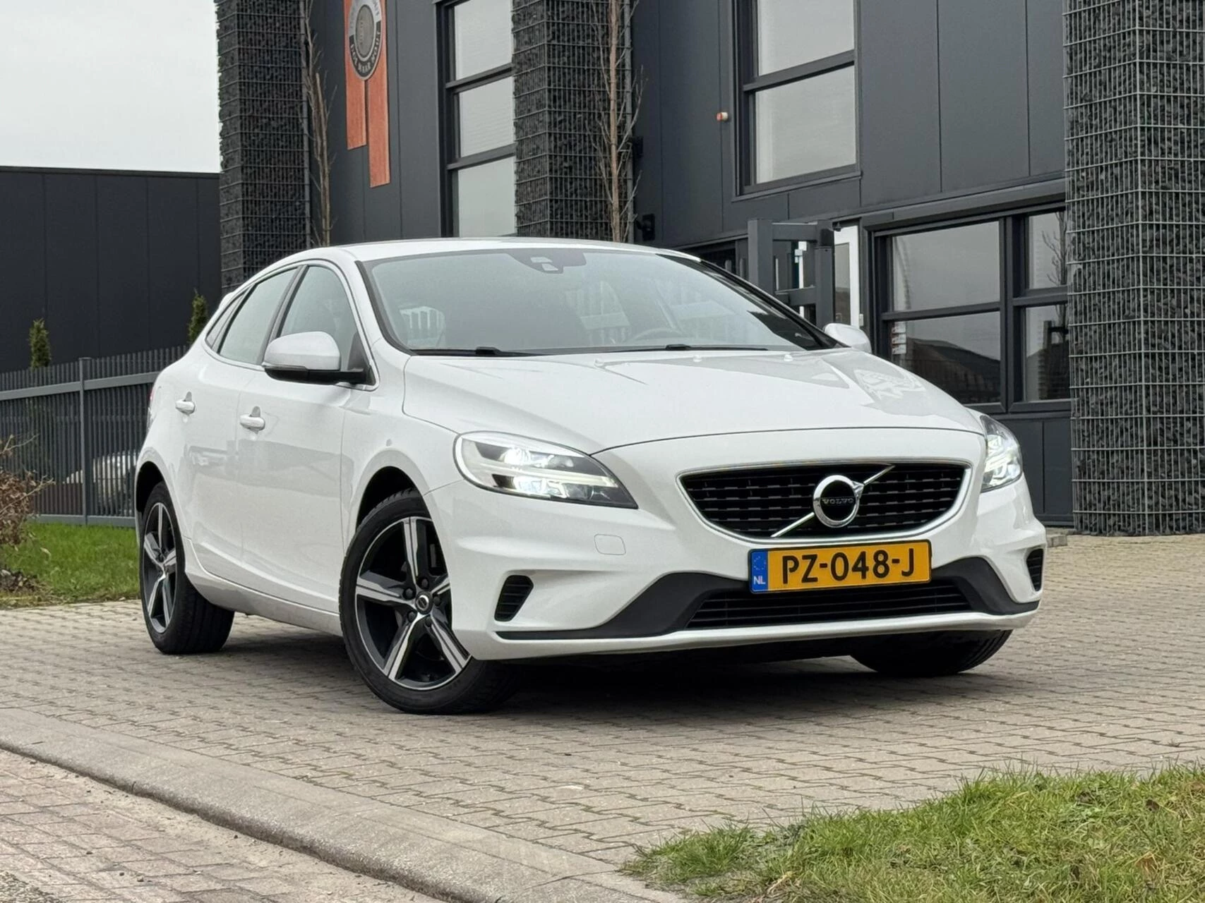 Hoofdafbeelding Volvo V40