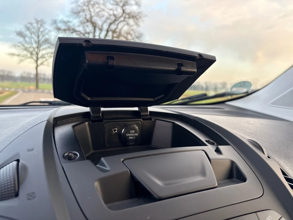 Hoofdafbeelding Ford Transit Courier