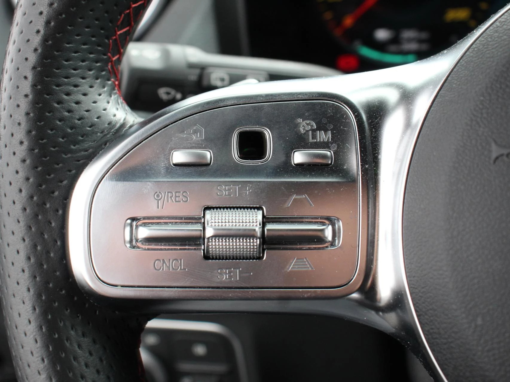 Hoofdafbeelding Mercedes-Benz EQA