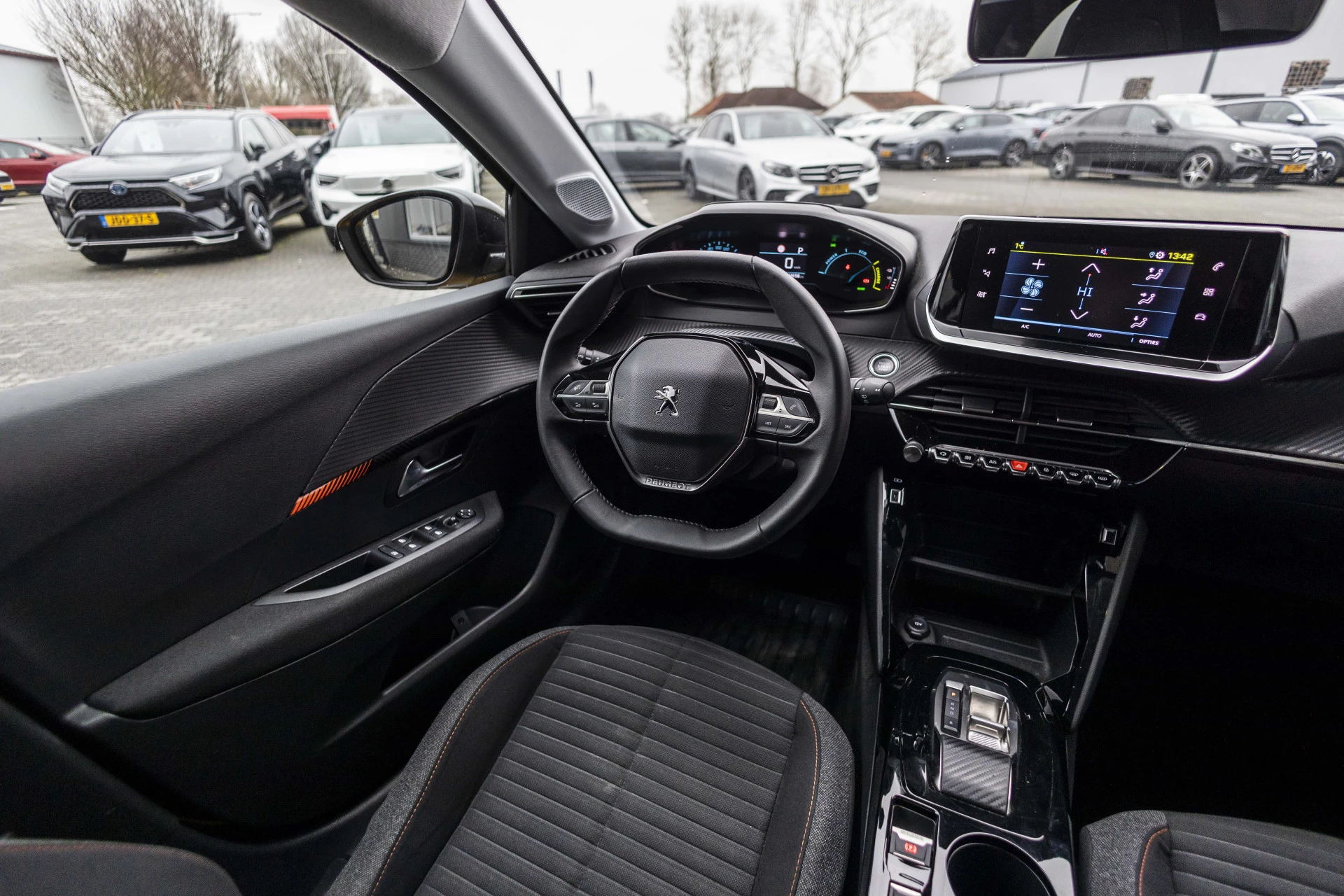 Hoofdafbeelding Peugeot e-208