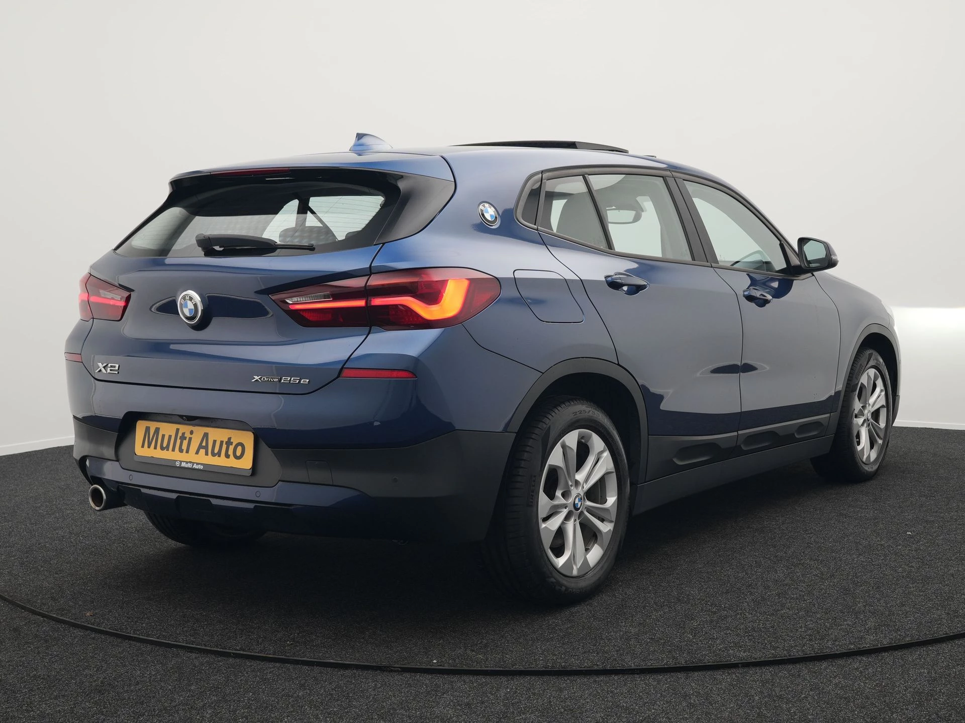 Hoofdafbeelding BMW X2