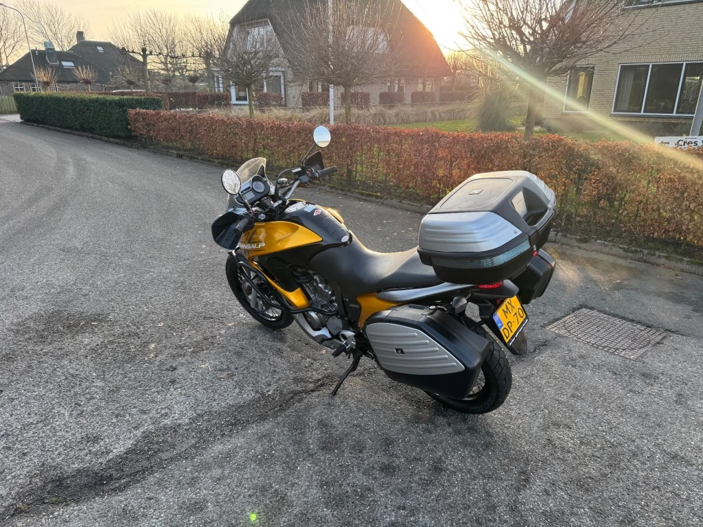 Hoofdafbeelding Honda Transalp 700