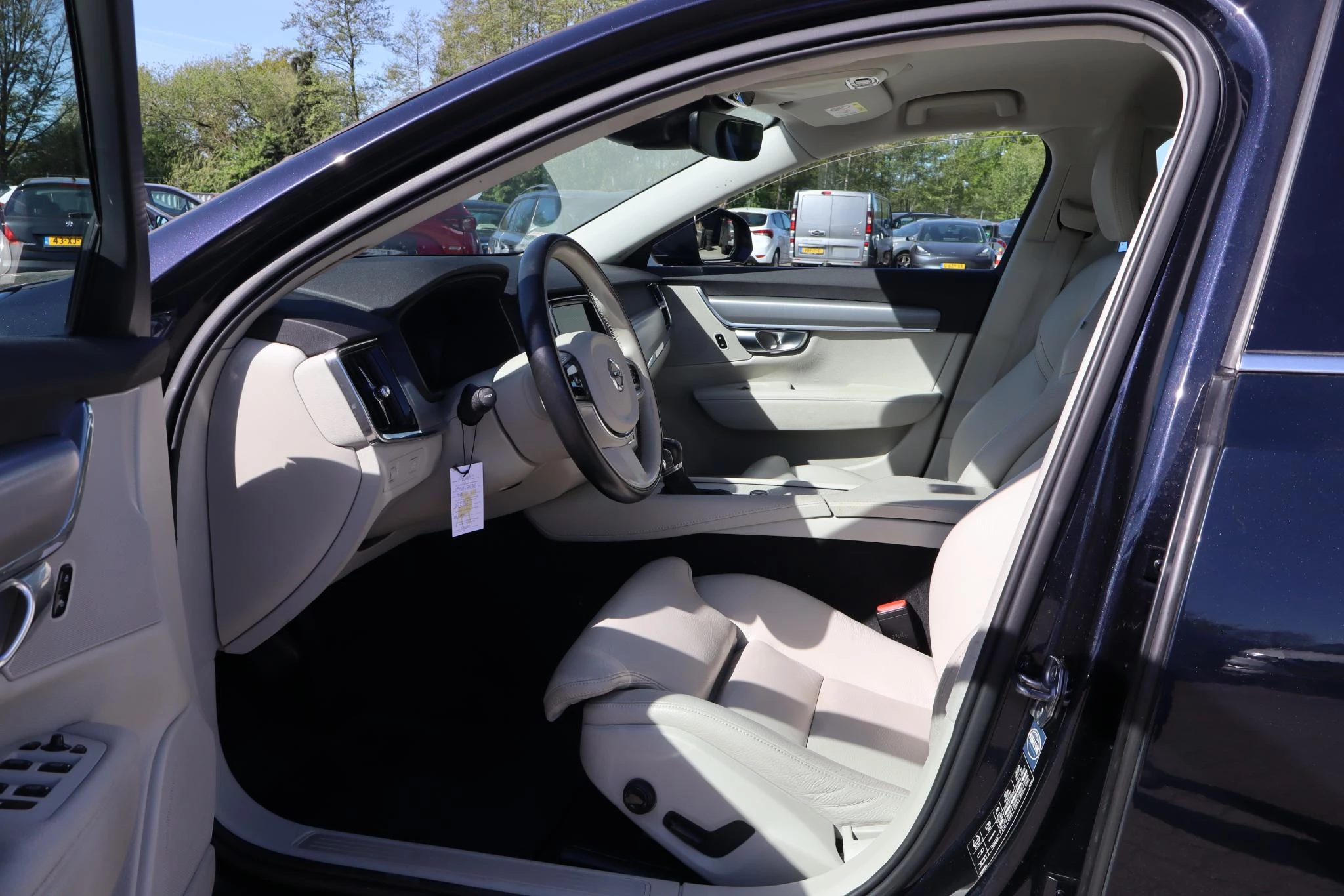 Hoofdafbeelding Volvo V90