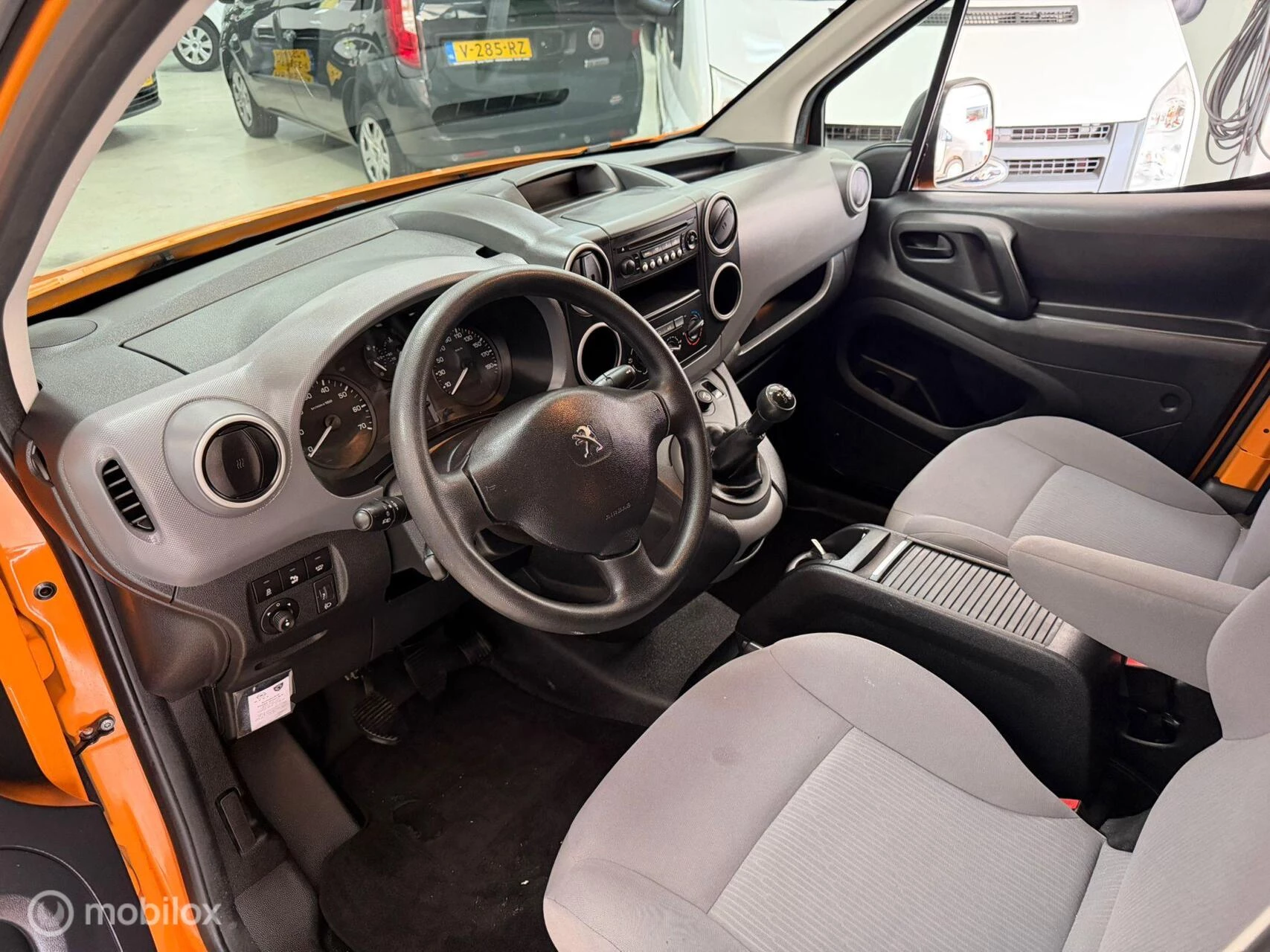 Hoofdafbeelding Peugeot Partner