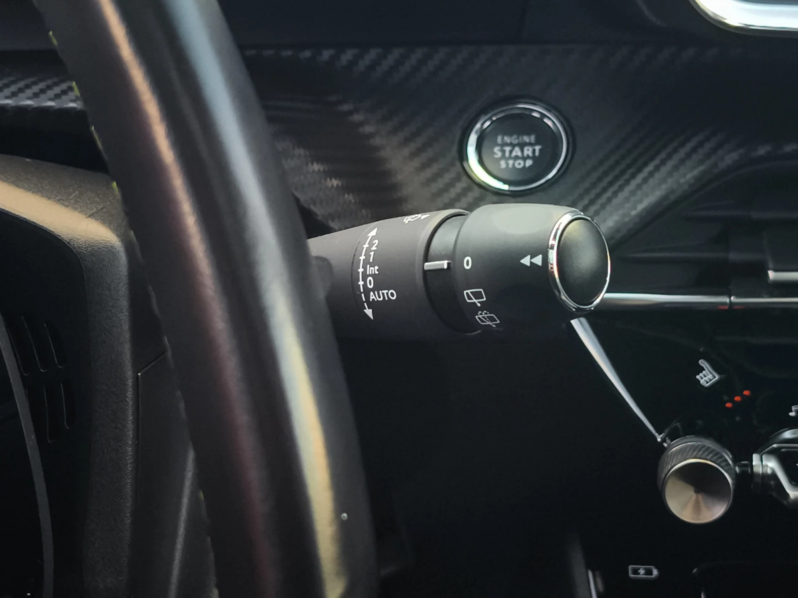 Hoofdafbeelding Peugeot e-208