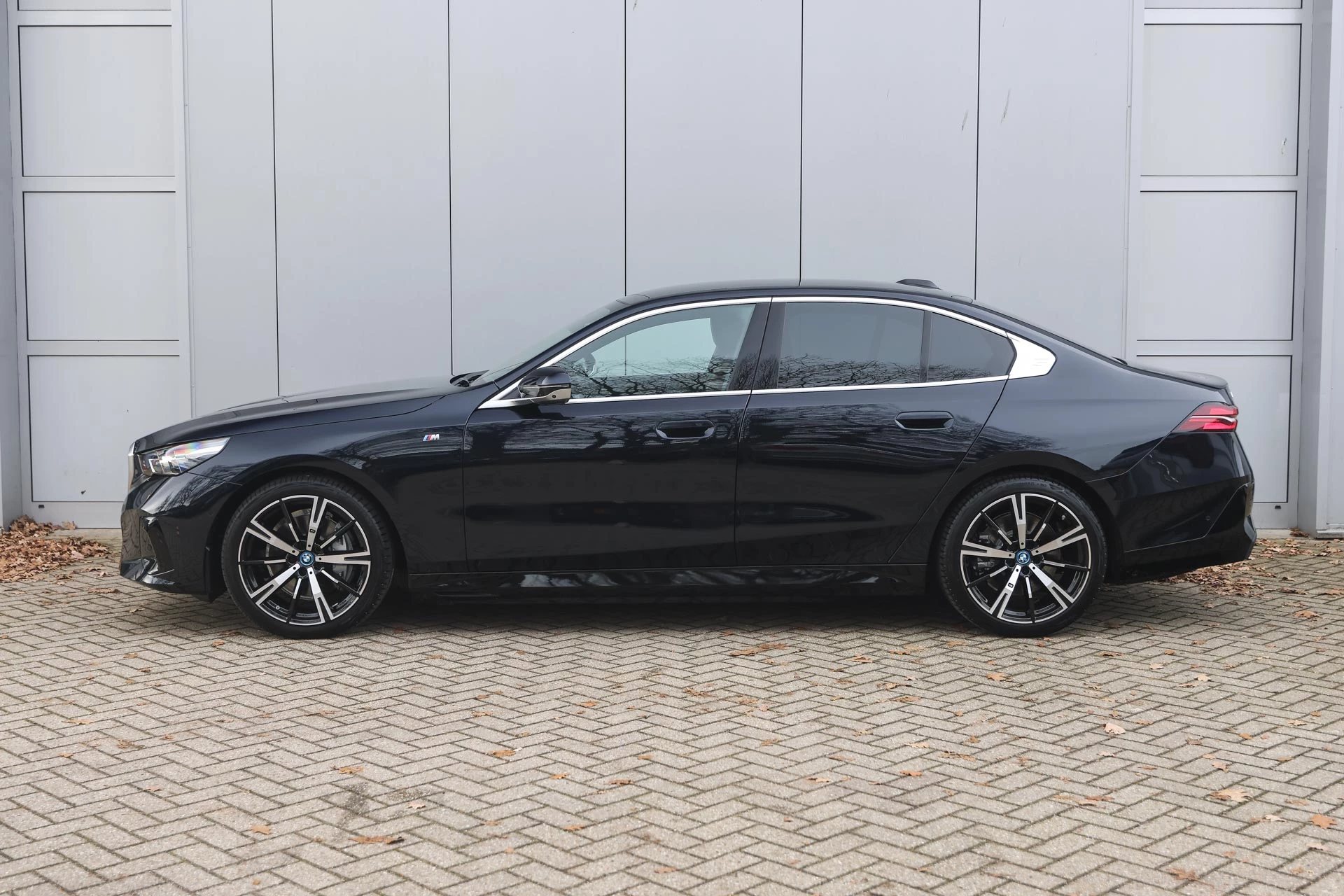 Hoofdafbeelding BMW i5