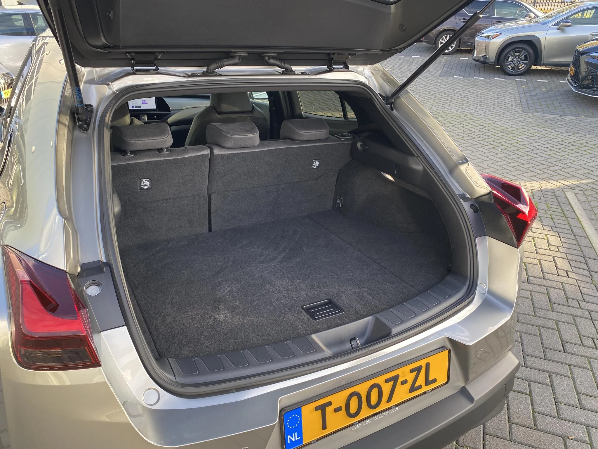 Hoofdafbeelding Lexus UX