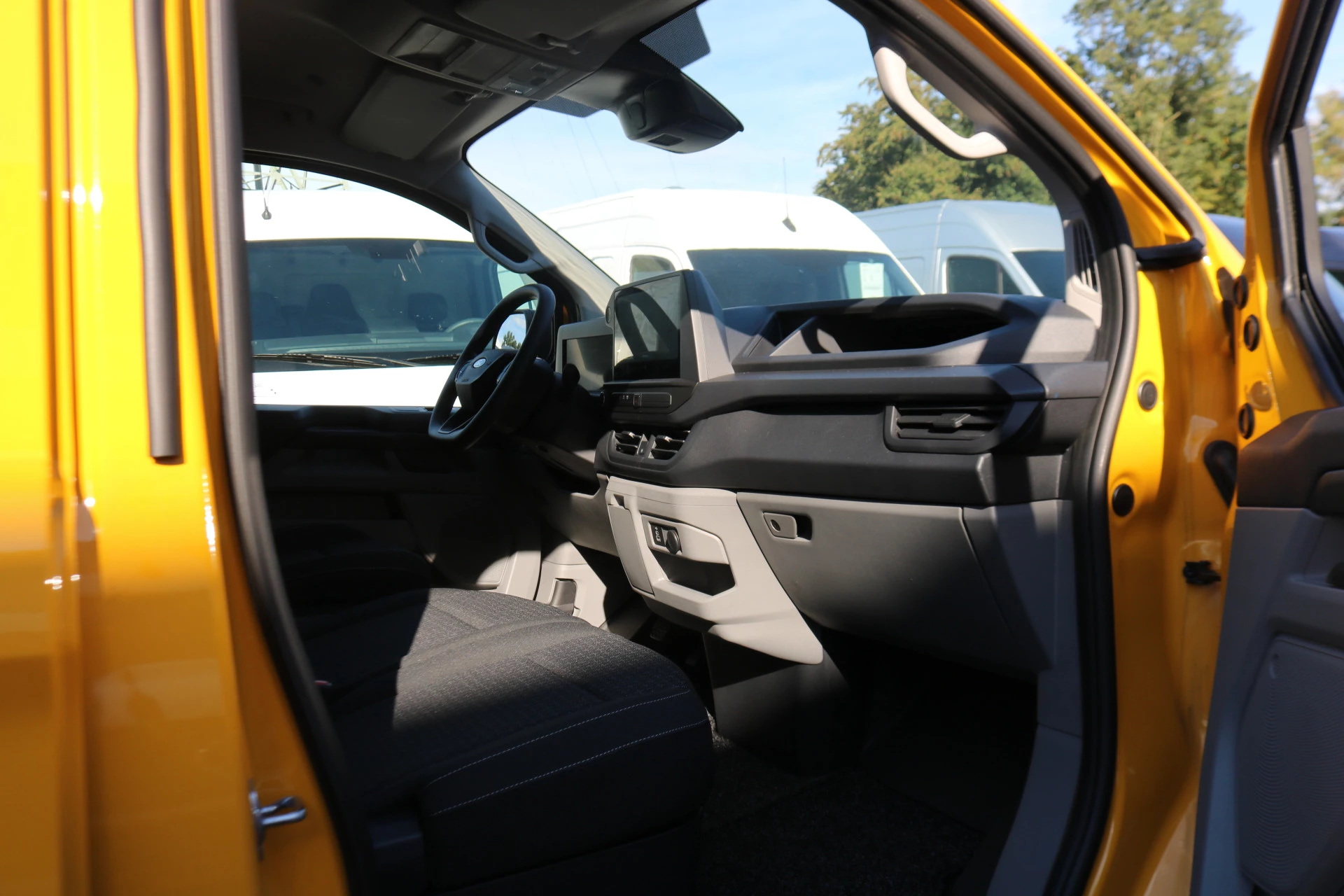 Hoofdafbeelding Ford E-Transit Custom