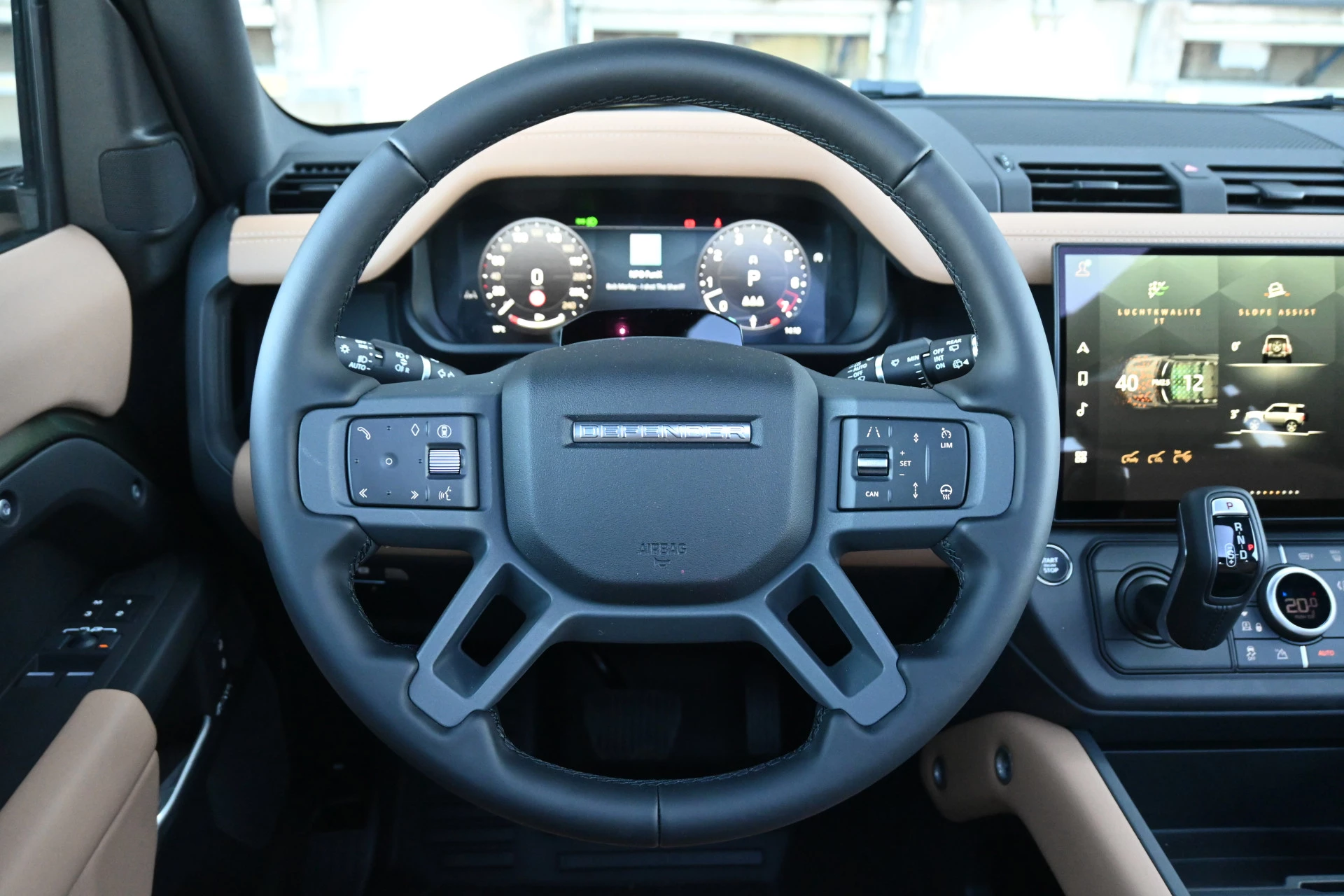 Hoofdafbeelding Land Rover Defender