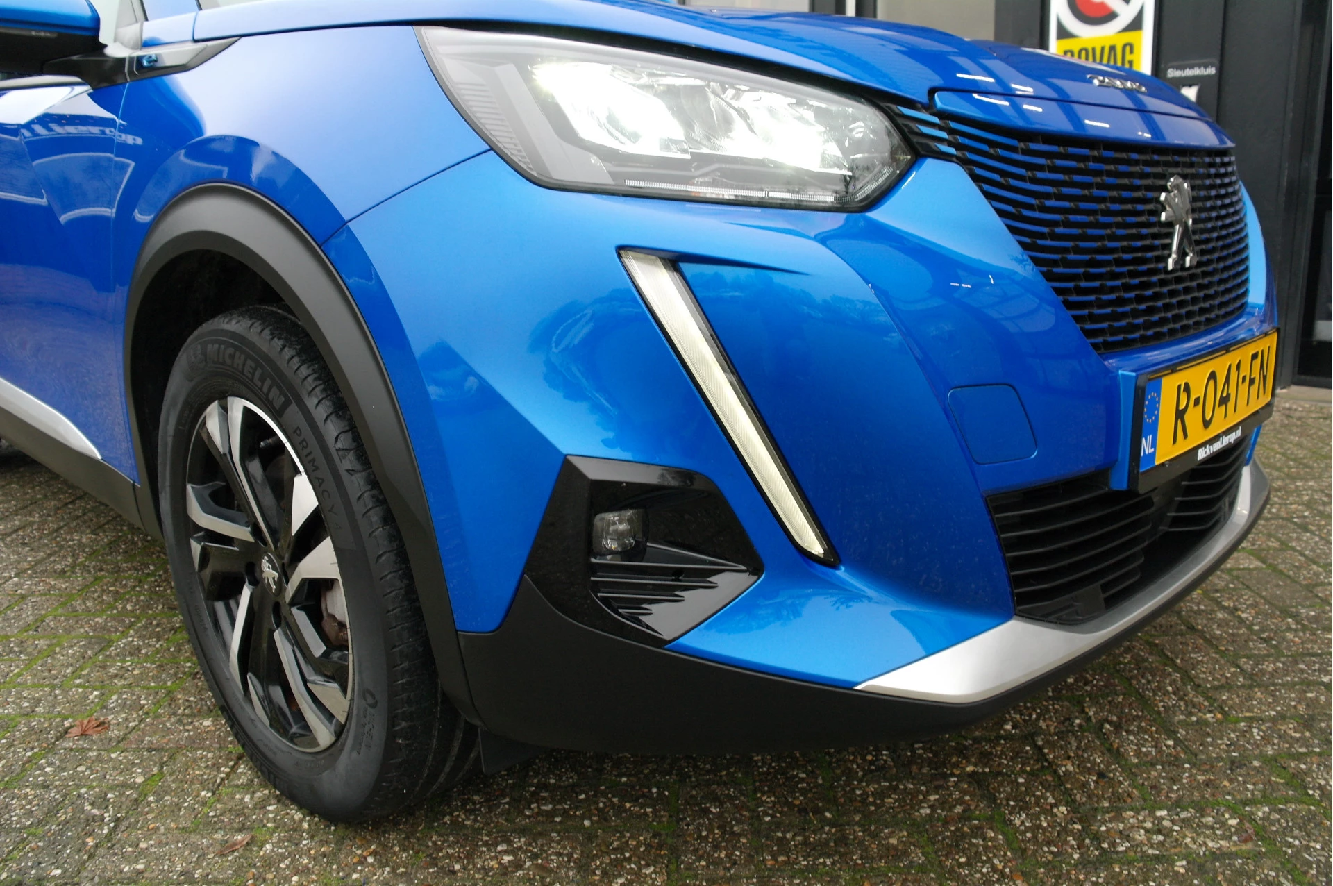 Hoofdafbeelding Peugeot e-2008