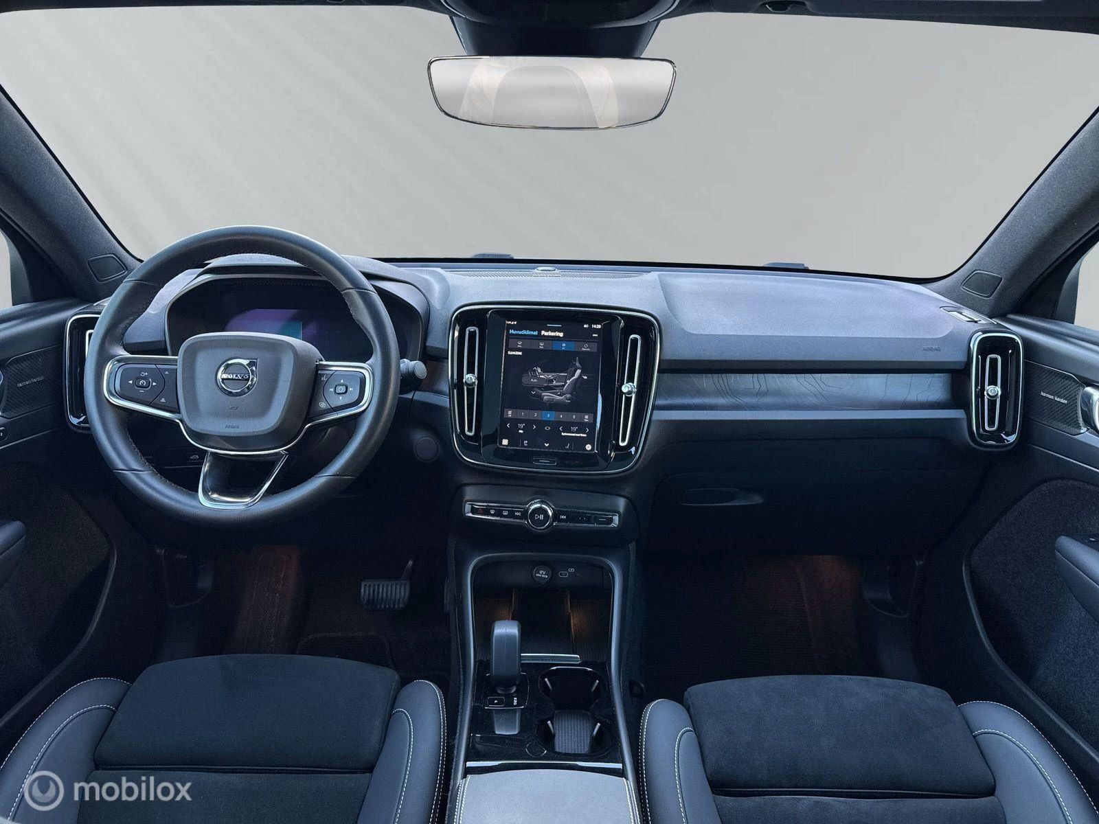 Hoofdafbeelding Volvo C40