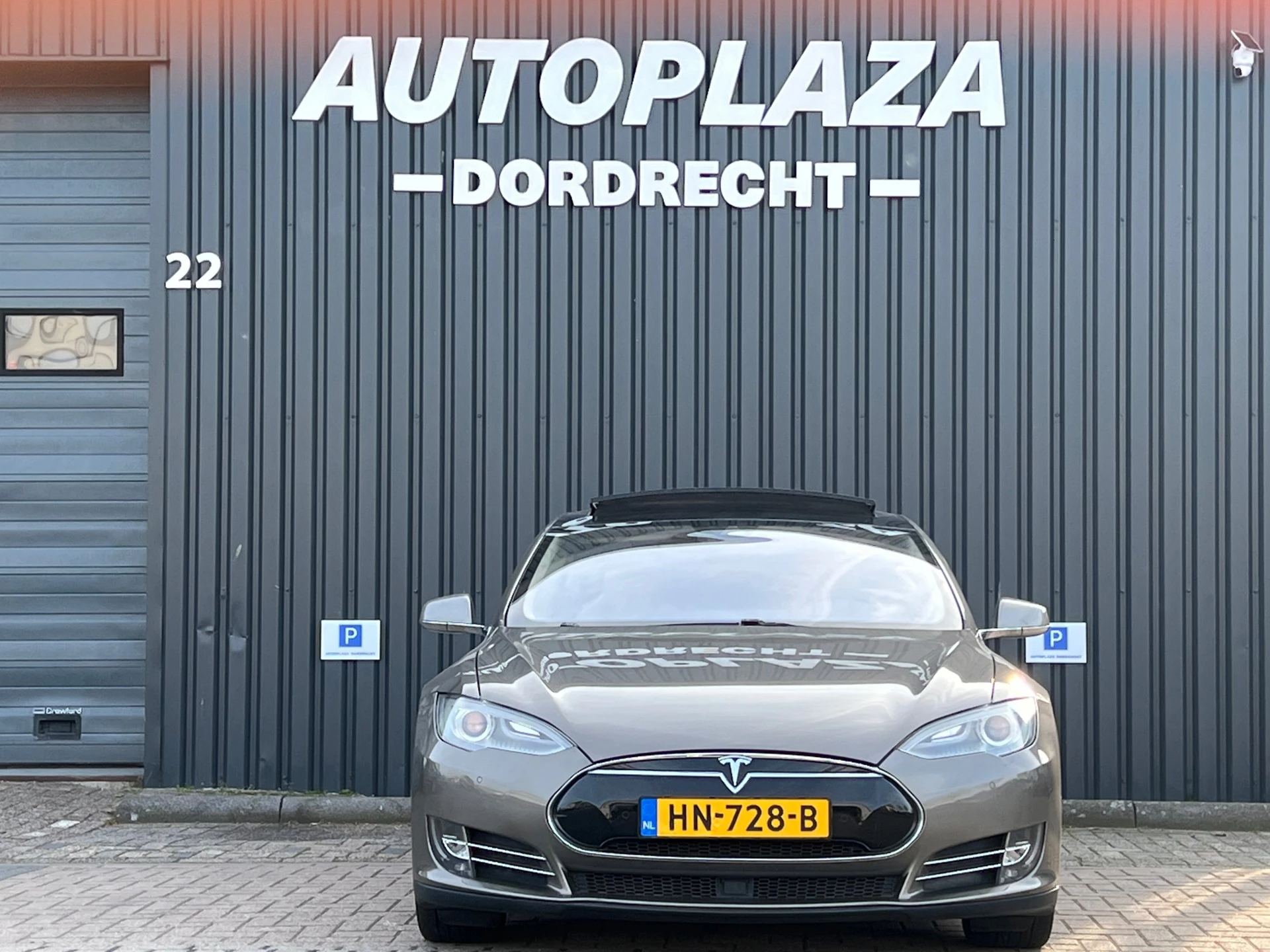 Hoofdafbeelding Tesla Model S