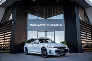BMW 3 Serie Touring 330e xDrive - M Sport | Panorama | H&K | Memory | 360 Camera