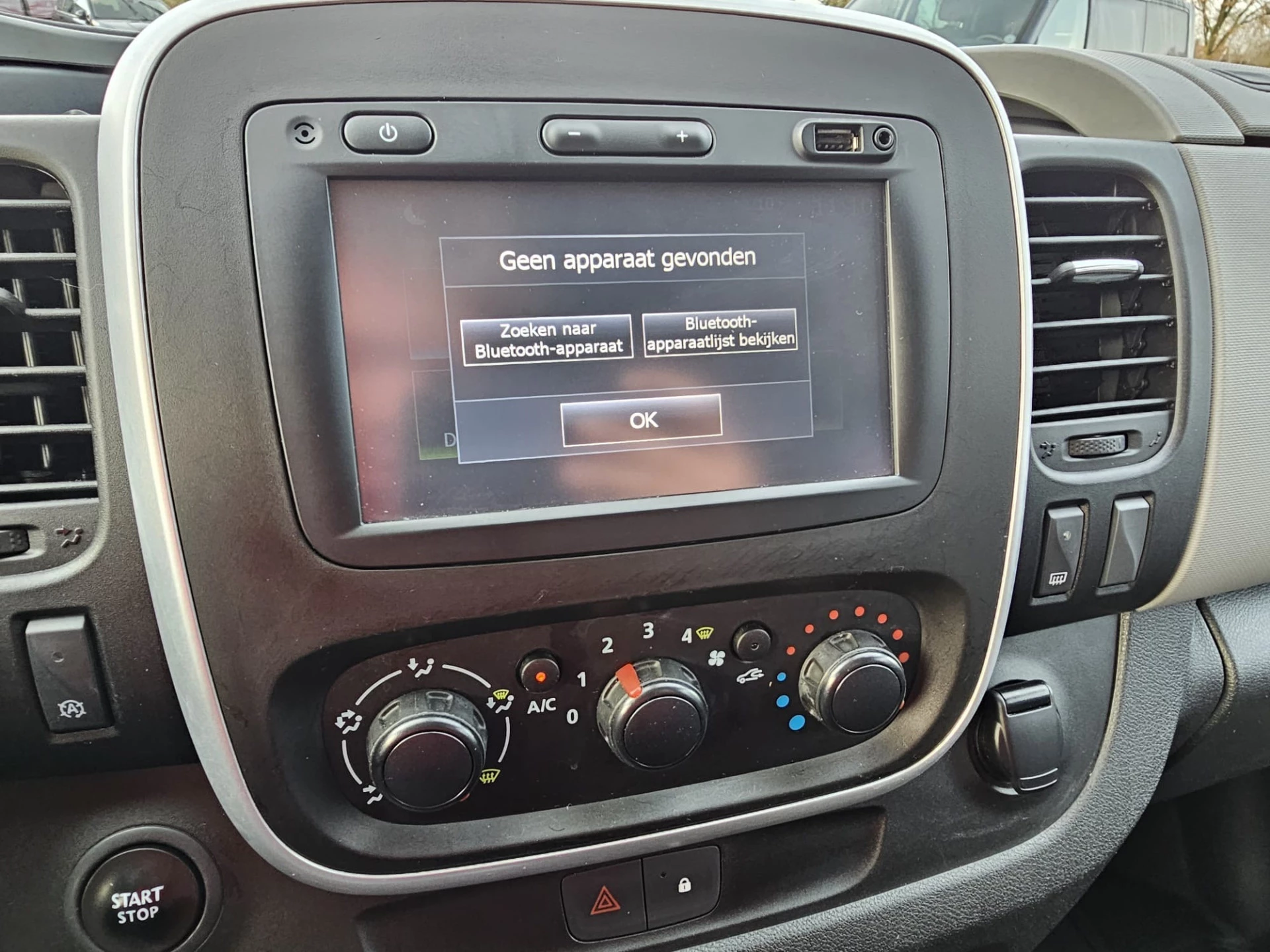 Hoofdafbeelding Nissan NV300