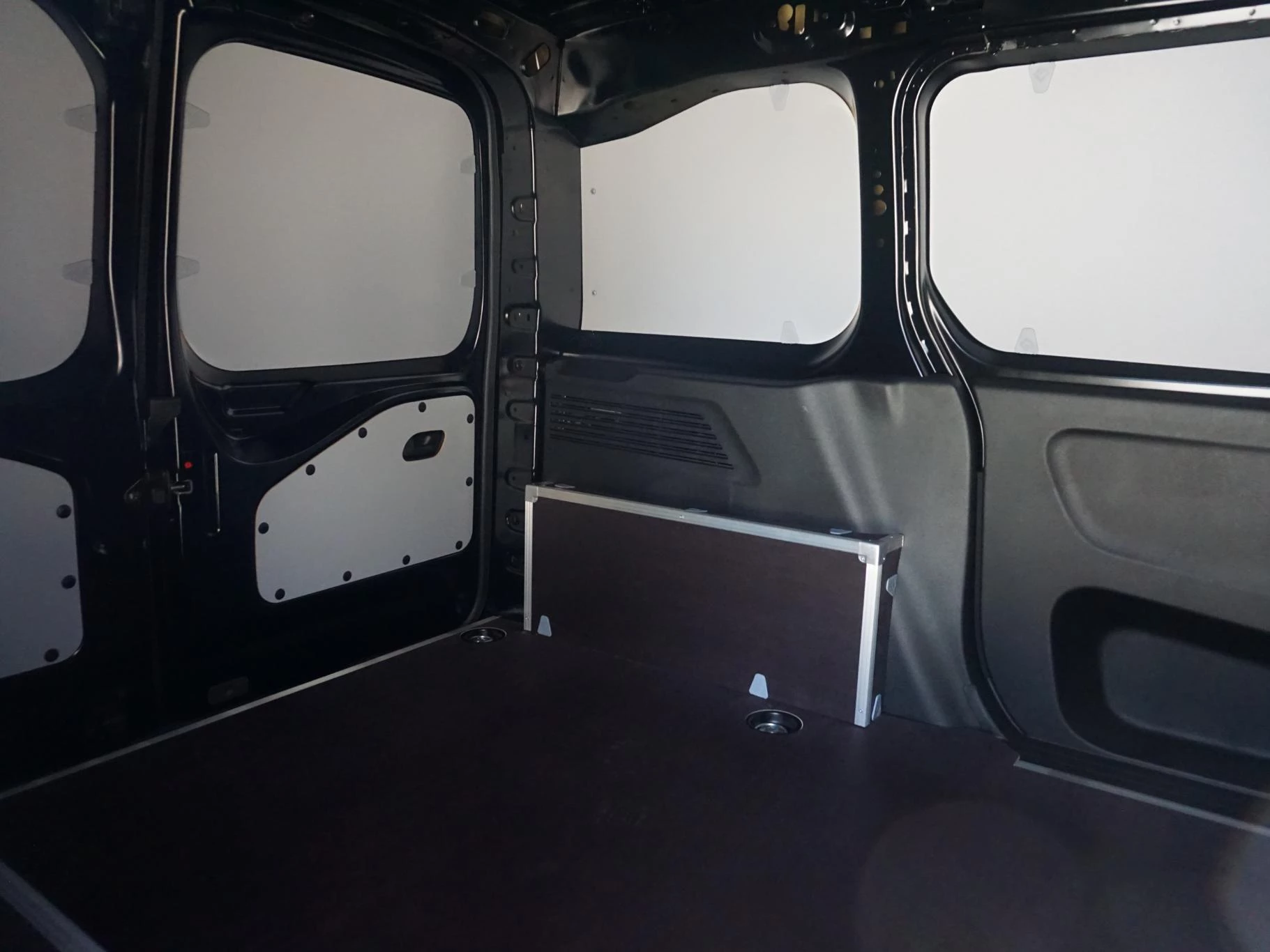 Hoofdafbeelding Peugeot e-Partner