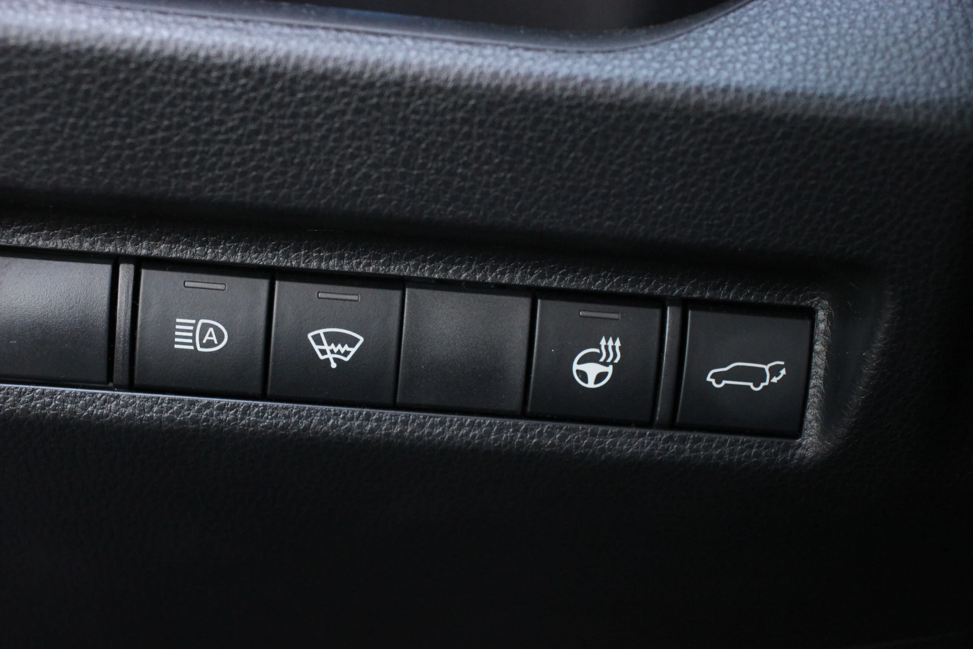 Hoofdafbeelding Suzuki Across