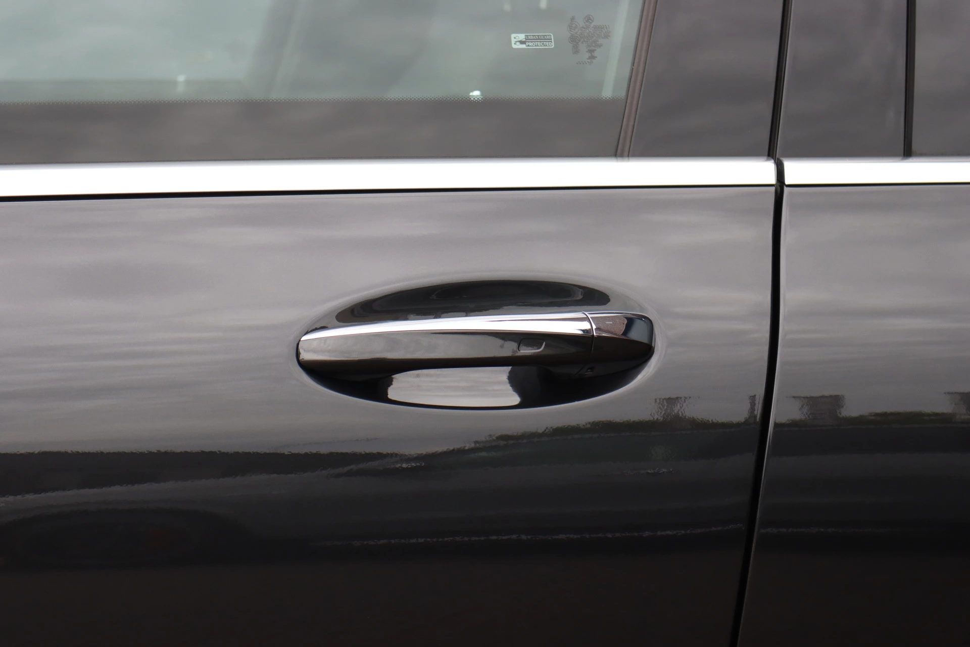 Hoofdafbeelding Mercedes-Benz EQC
