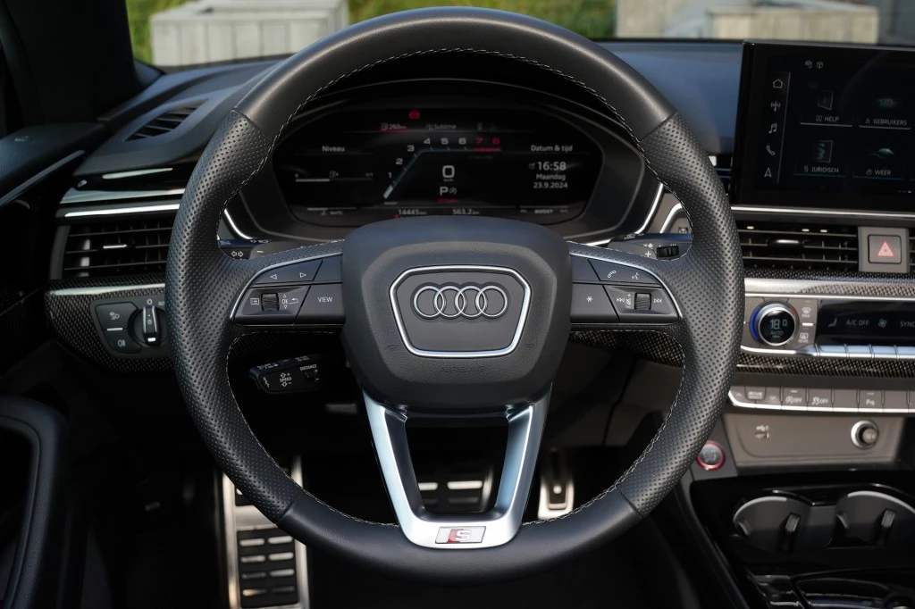 Hoofdafbeelding Audi S5