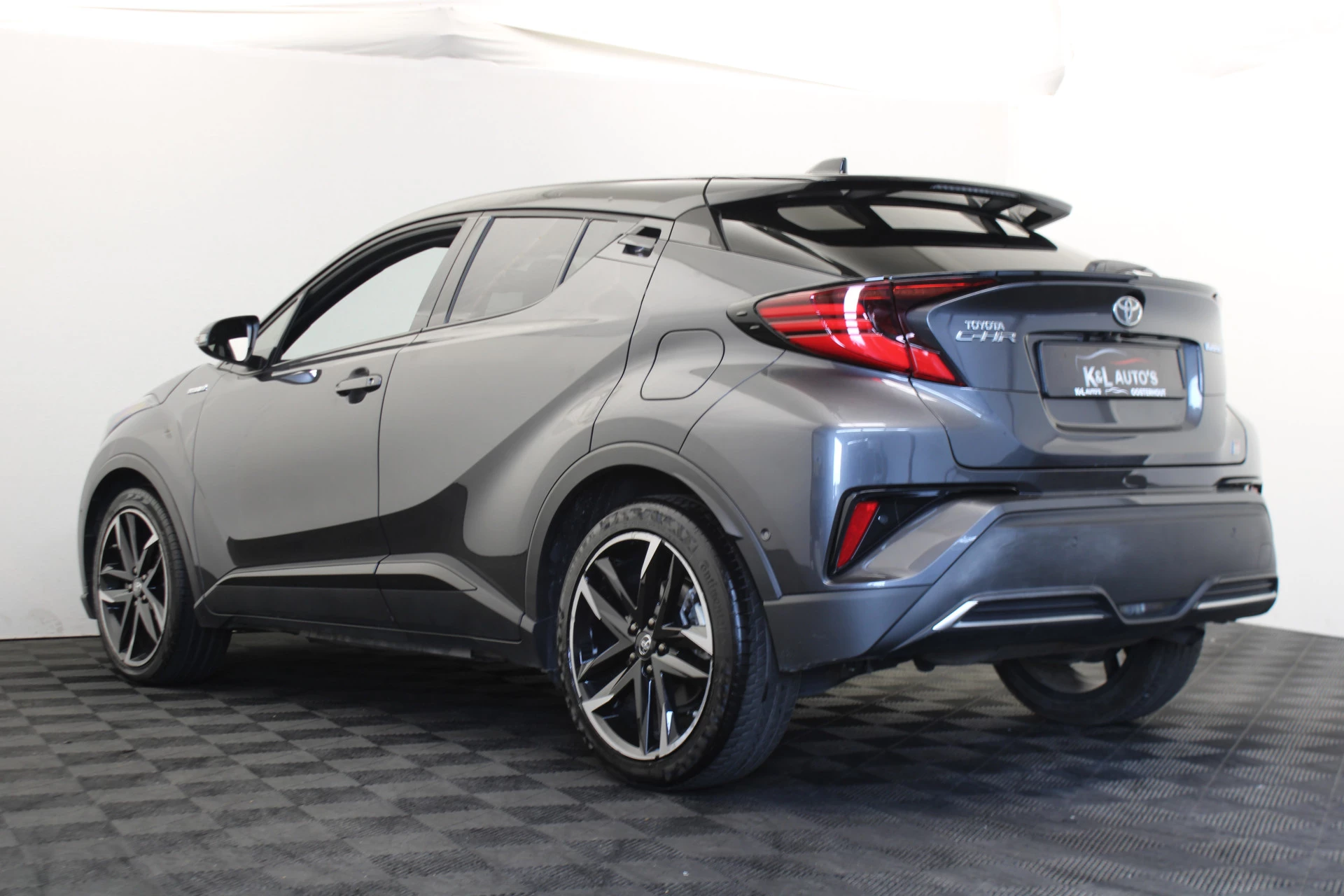 Hoofdafbeelding Toyota C-HR