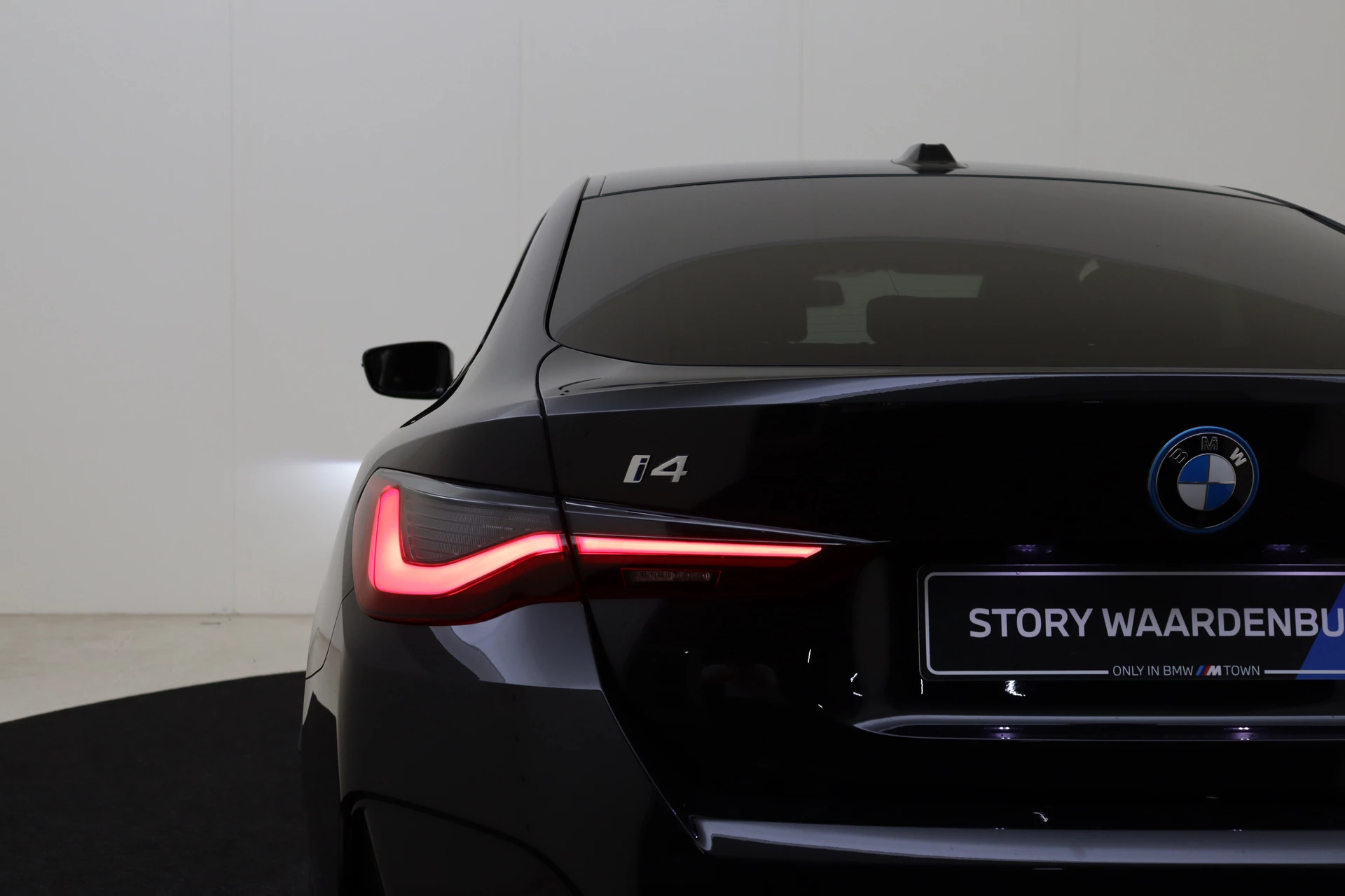 Hoofdafbeelding BMW i4