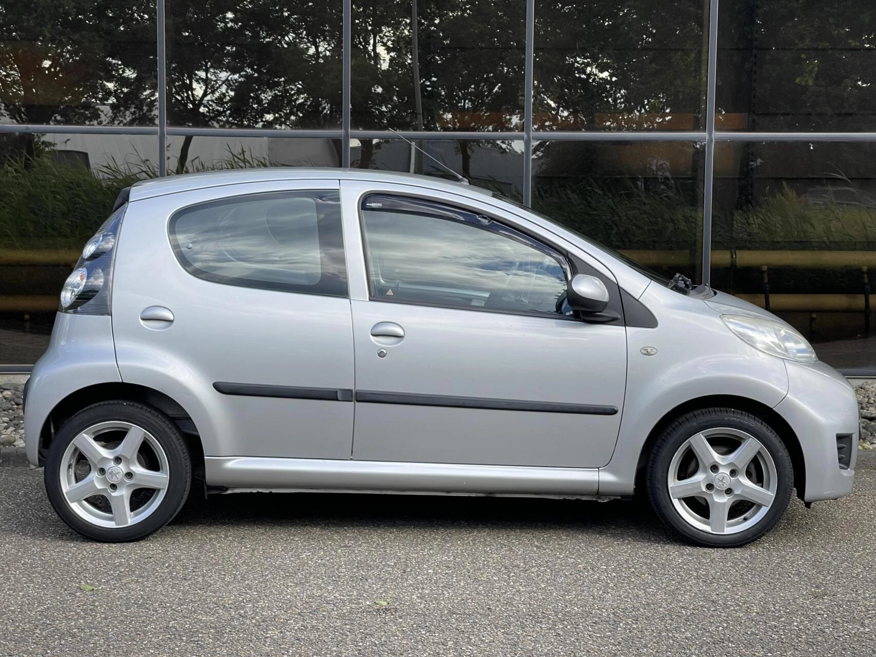 Hoofdafbeelding Peugeot 107