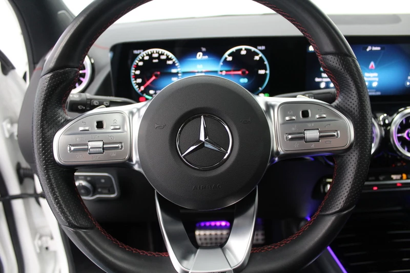 Hoofdafbeelding Mercedes-Benz EQA