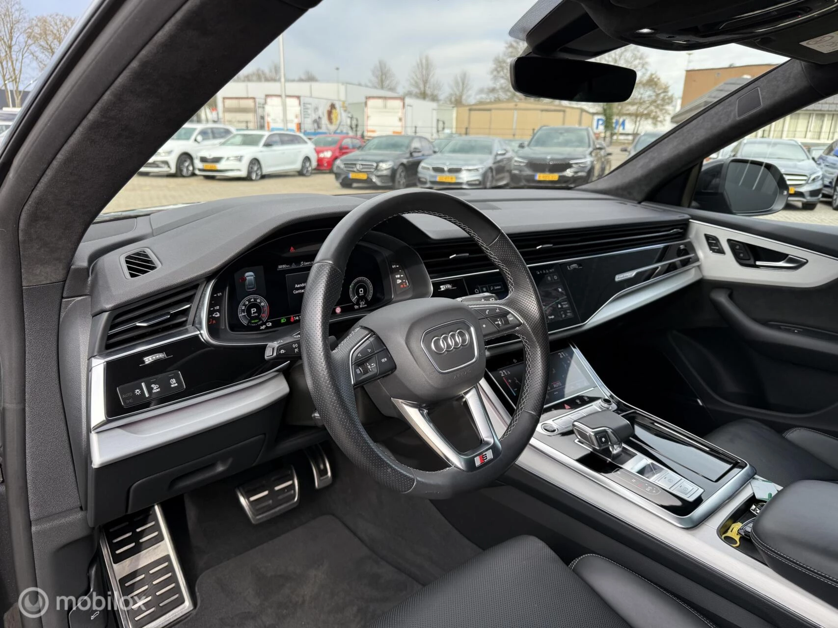 Hoofdafbeelding Audi Q8