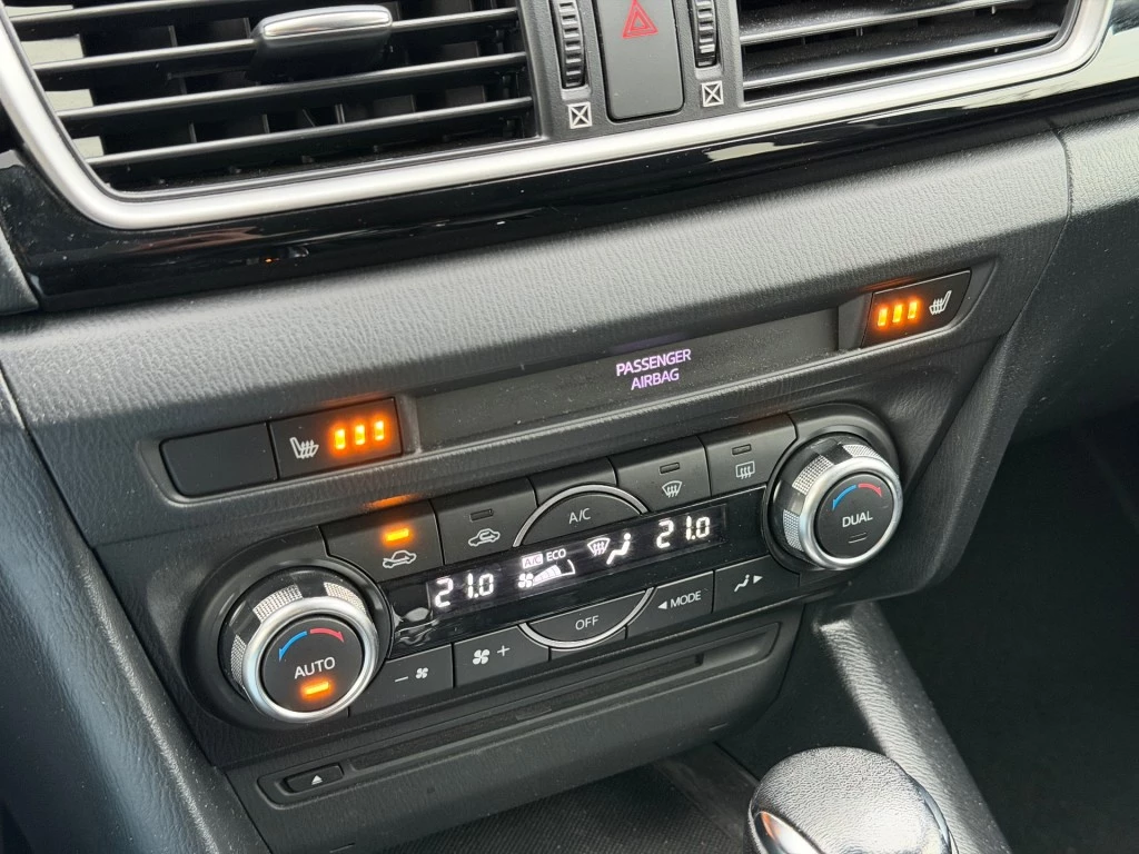 Hoofdafbeelding Mazda 3