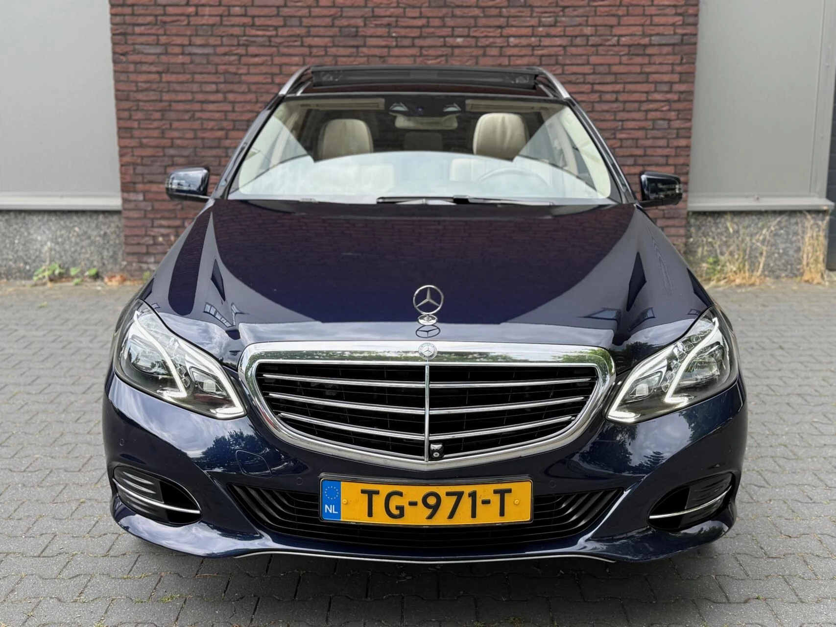 Hoofdafbeelding Mercedes-Benz E-Klasse