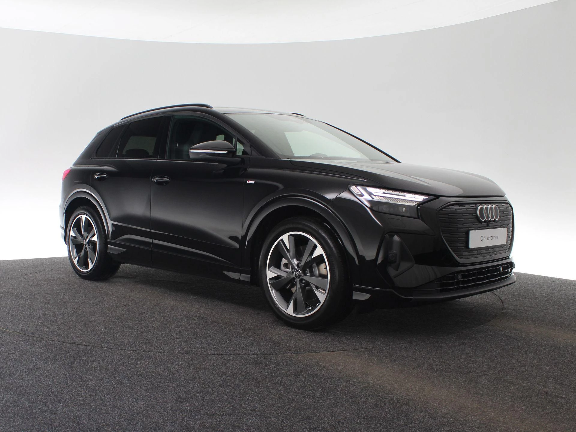 Hoofdafbeelding Audi Q4 e-tron