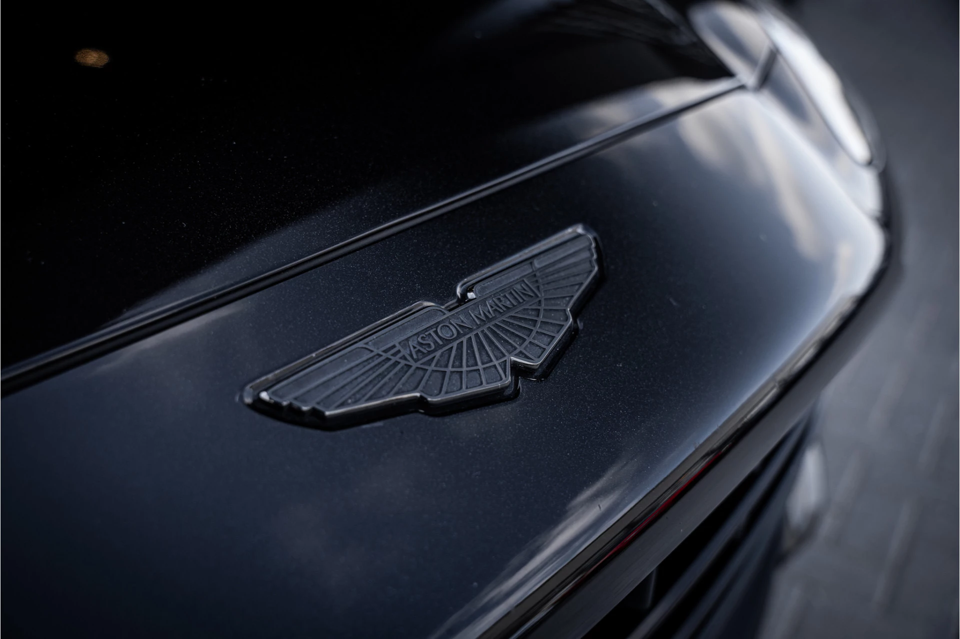 Hoofdafbeelding Aston Martin DBX