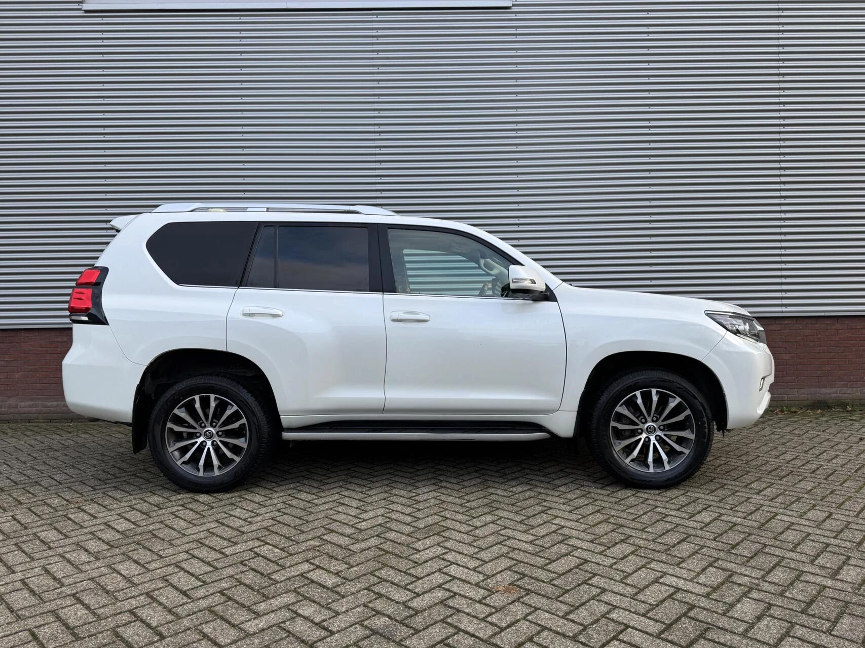 Hoofdafbeelding Toyota Land Cruiser