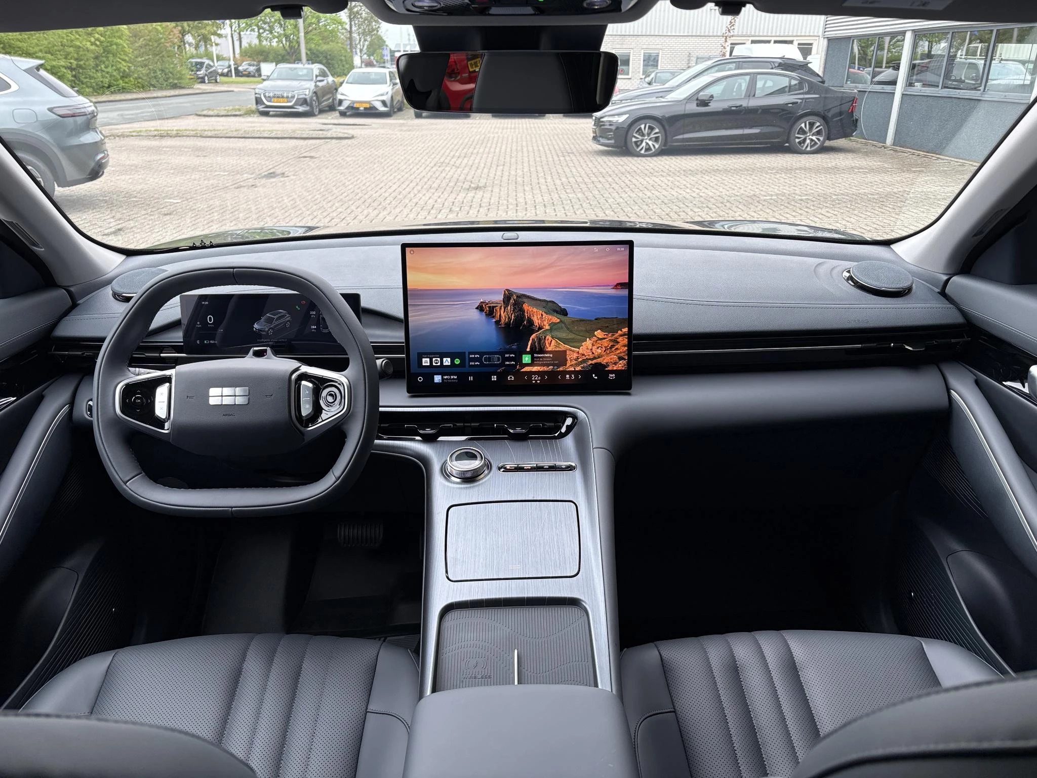 Hoofdafbeelding Geely E5