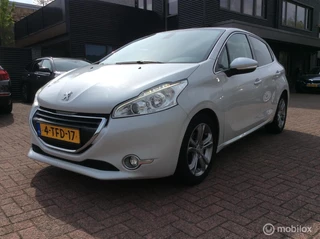 Peugeot 208 1.2 VTi Allure Lm vlg Nav Nap 5-Deurs Climate contr