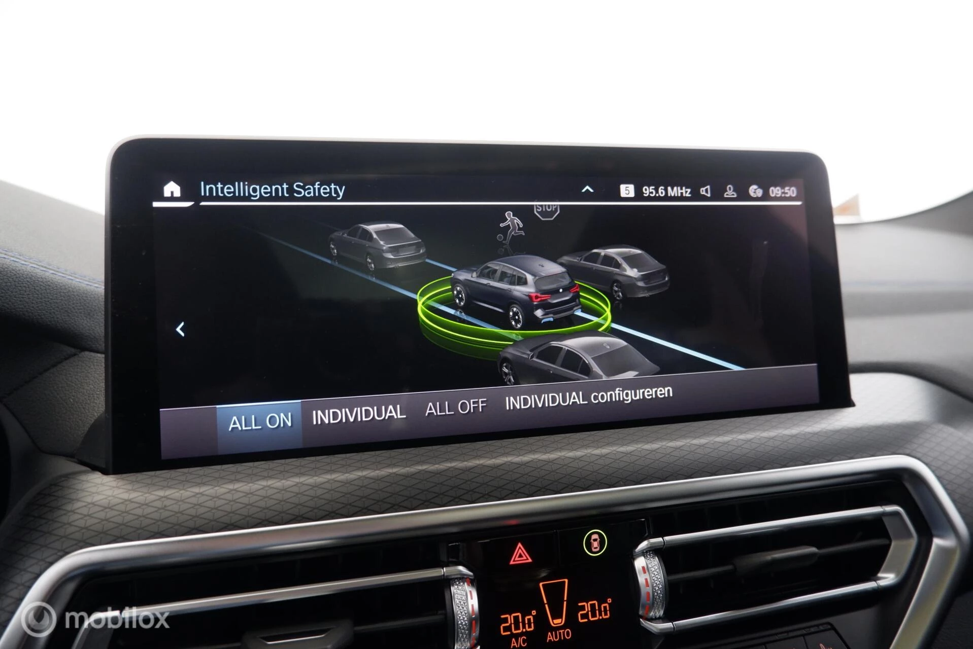 Hoofdafbeelding BMW iX3